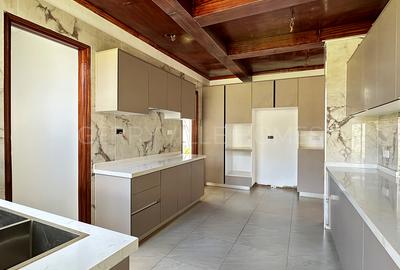 4 Bed Villa with En Suite in Kiambu Road - 4