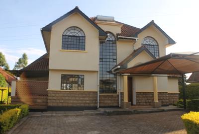 4 Bed Townhouse with En Suite at Redhill - 4