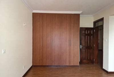3 Bed Apartment with En Suite at Brookside Drive