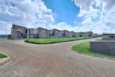 4 Bed Townhouse with En Suite at Tilisi - 2