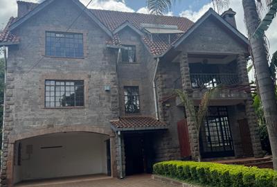 5 Bed Villa with En Suite at Lavington