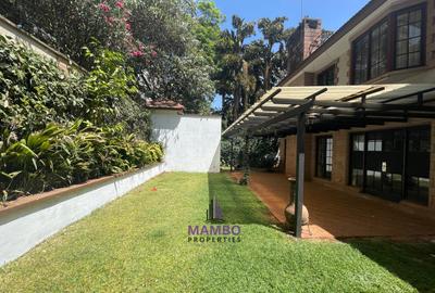 4 Bed Townhouse with En Suite at General Mathenge