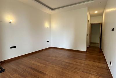 4 Bed Apartment with En Suite at Spring Valley - 2