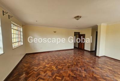 5 Bed House with En Suite in Runda - 4