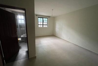 3 Bed Apartment with En Suite in Kitisuru