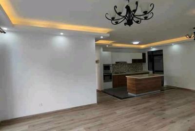 2 Bed Apartment with En Suite at Wood Avenue