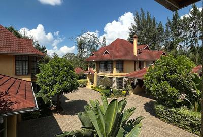 5 Bed Townhouse with En Suite at Kaputei Gardens