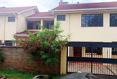 4 Bed House with En Suite in Embakasi