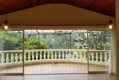 2 Bed Apartment with En Suite in Westlands Area - 2