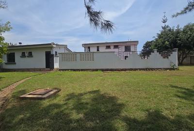 4 Bed House with En Suite in Runda - 2