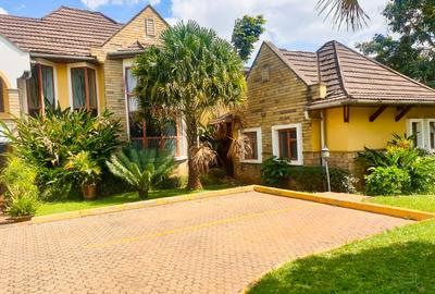 5 Bed House with En Suite at Runda