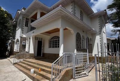 4 Bed Townhouse with En Suite at Amboseli Lane