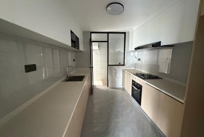 3 Bed Apartment with En Suite in Riverside - 2