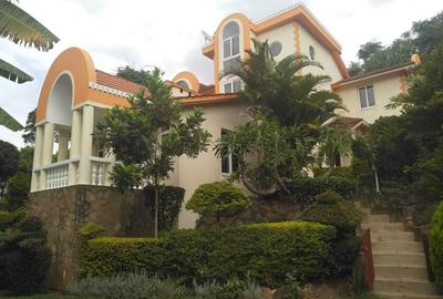 4 Bed House with En Suite in Thigiri