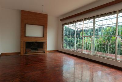 5 Bed House with En Suite in Kitisuru