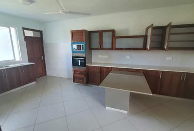 4 Bed Apartment with En Suite at Nyali