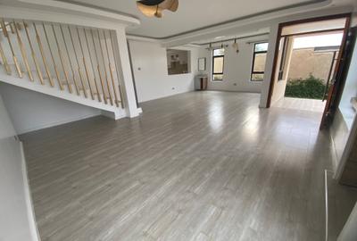 4 Bed House with En Suite in Kitengela - 4