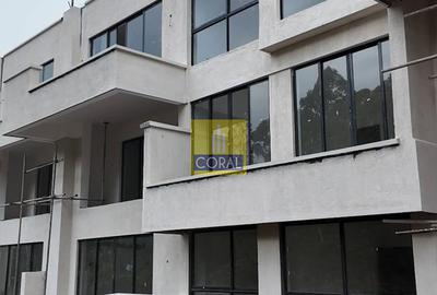 1 Bed Apartment in Rosslyn - 4