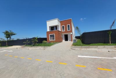 4 Bed Villa with En Suite in Athi River