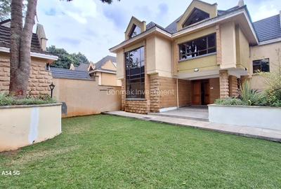 5 Bed Townhouse with En Suite in Lavington