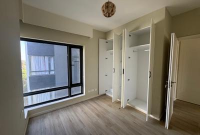 2 Bed Apartment with En Suite in Riverside - 3