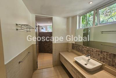 3 Bed Apartment with En Suite in Spring Valley