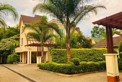 5 Bed Villa with En Suite in Lavington - 4