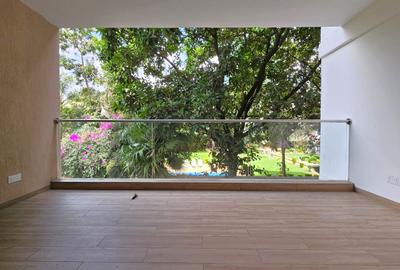3 Bed Apartment with En Suite in Lavington