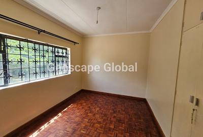 5 Bed House with En Suite in Kyuna