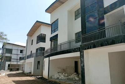 5 Bed Townhouse with En Suite at Owashika Rd.