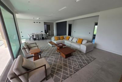 3 Bed Apartment with En Suite in Nyali Area