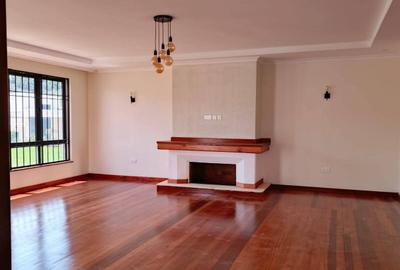 6 Bed House with En Suite in Loresho - 2