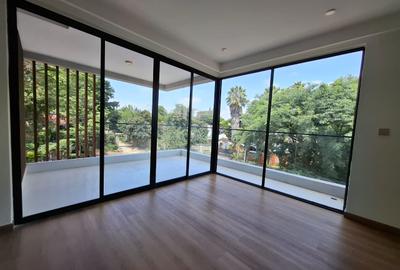 5 Bed Townhouse with En Suite in Lavington