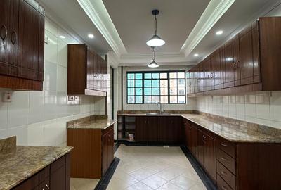3 Bed Apartment with En Suite at Siaya Road