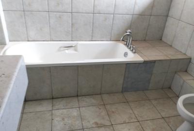 5 Bed Townhouse with En Suite in Karen - 2