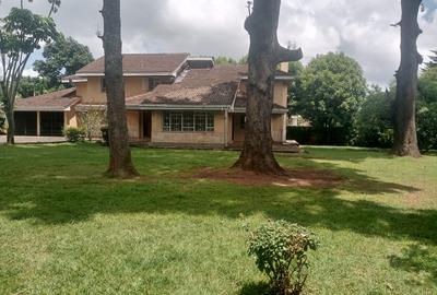 5 Bed House with En Suite in Spring Valley