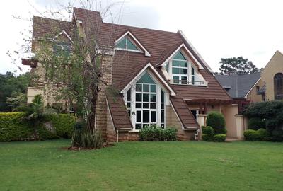 5 Bed Townhouse with En Suite at Lavington Road - 2