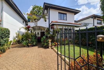 4 Bed Townhouse with En Suite at Westlands