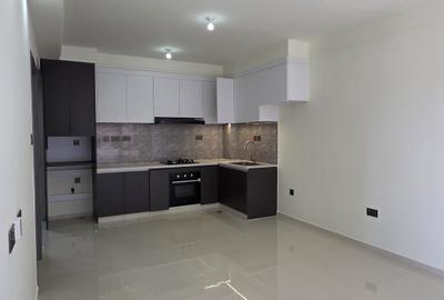 1 Bed Apartment with En Suite at Westlands Road - 4