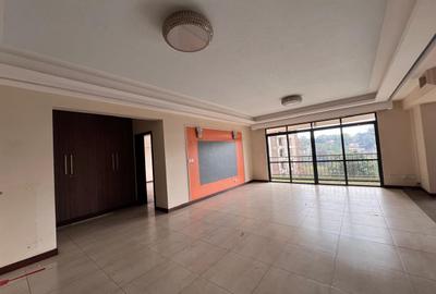 Serviced 6 Bed Apartment with En Suite in Parklands - 2