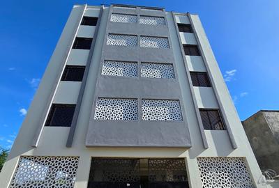 2 Bed Apartment with En Suite at Bamburi - 2