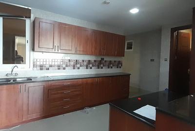 3 Bed Apartment with En Suite in Kilimani