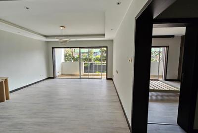 2 Bed Apartment with En Suite in Riverside