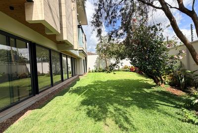 5 Bed Townhouse with En Suite in Westlands Area - 2