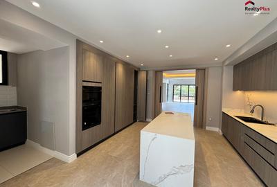 4 Bed Townhouse with En Suite in Runda - 2