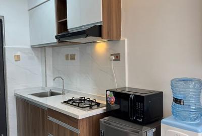 Serviced Studio Apartment with En Suite in Lavington - 3
