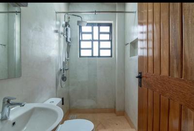 4 Bed House with En Suite at Karen