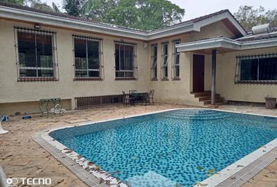 4 Bed House with En Suite at Off Muthaiga Rd