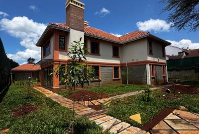 4 Bed Townhouse with En Suite in Karen