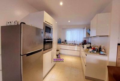 Furnished 2 Bed Apartment with En Suite at Rhapta Rd